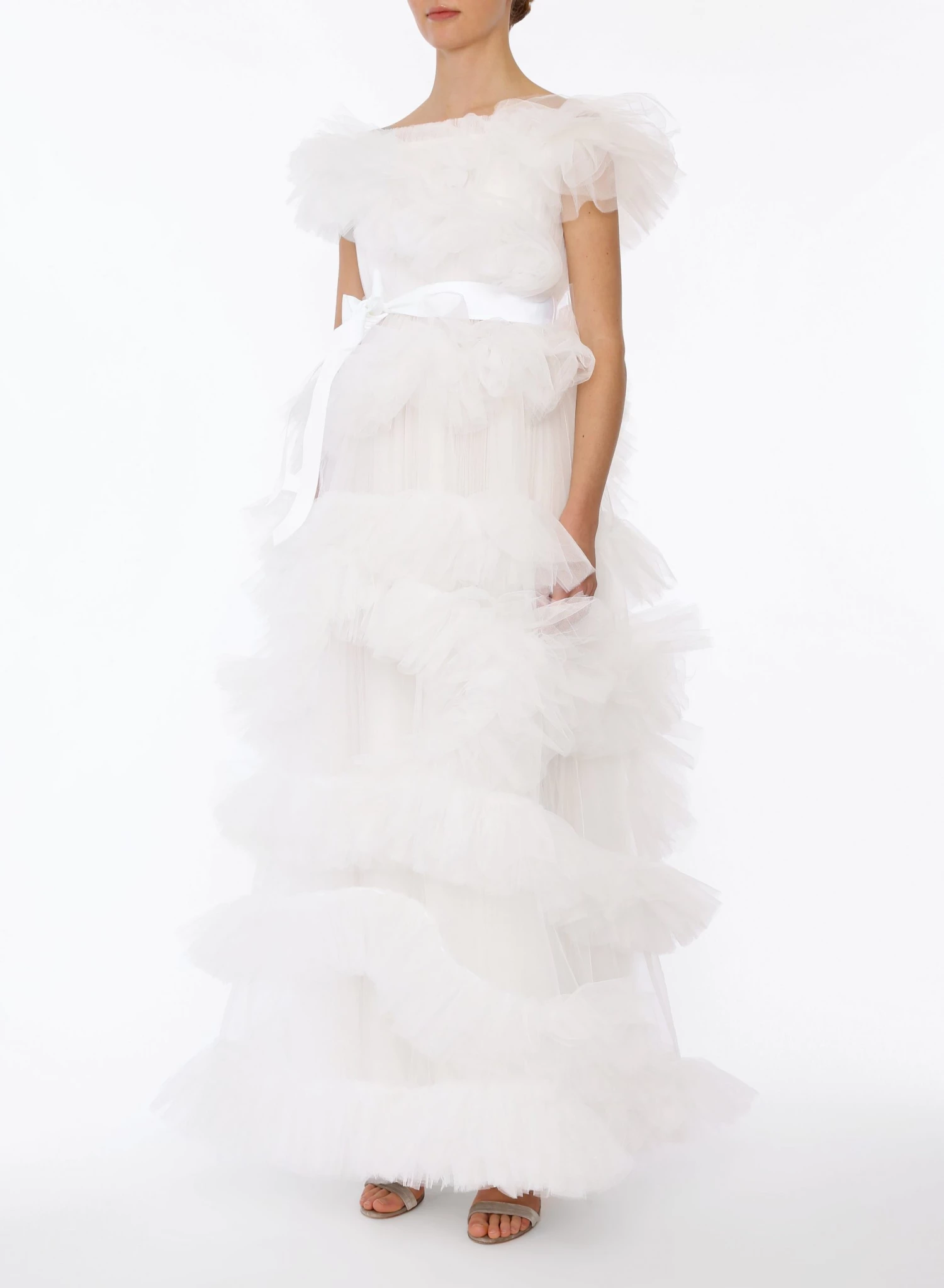 Huishan Zhang *ONLINE EXCLUSIVE* MARIEL GOWN WHITE TULLE NEW SEASON 3 Huishan Zhang *ONLINE EXCLUSIVE* MARIEL GOWN WHITE TULLE NEW SEASON